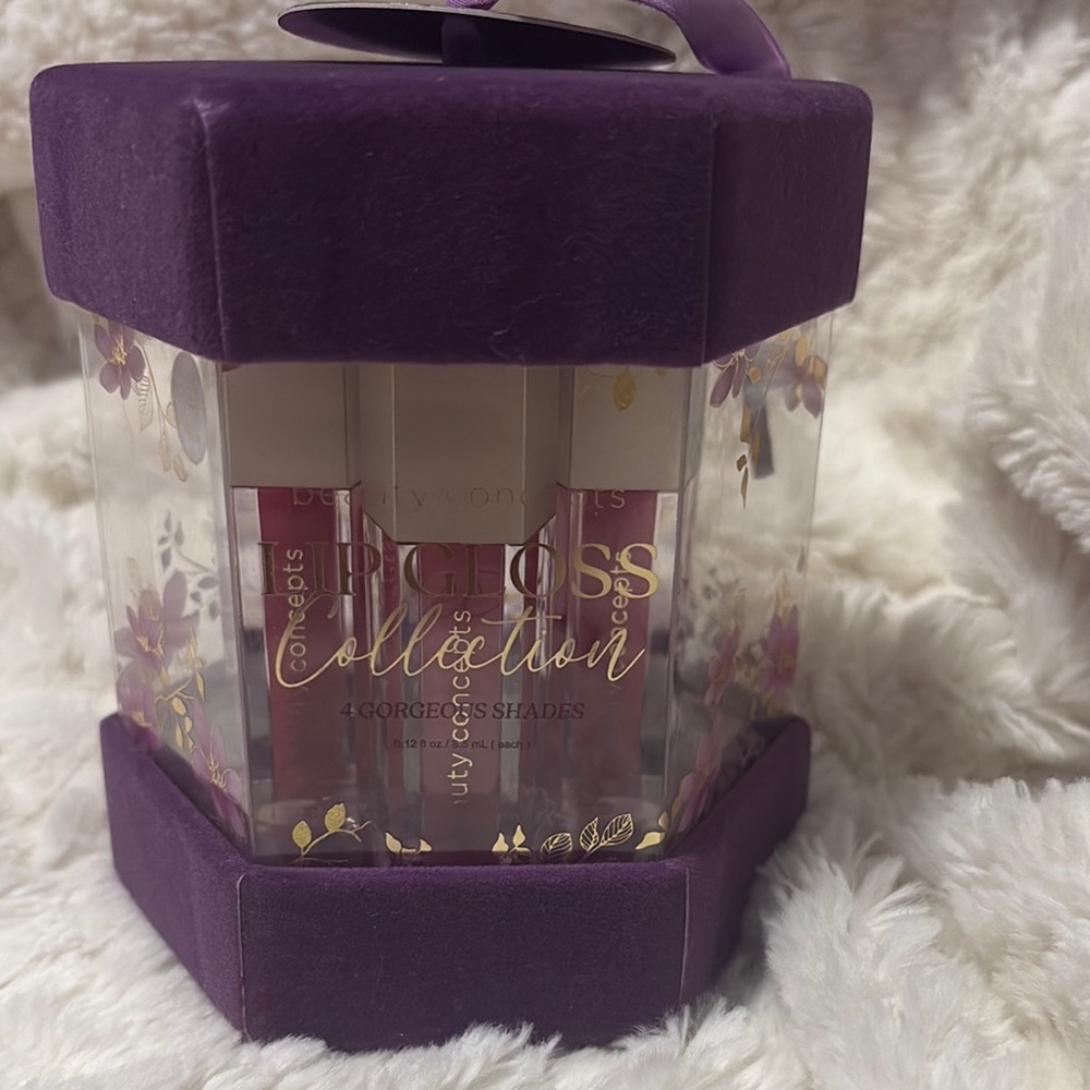 Lip Gloss Collection - pink and red Shades